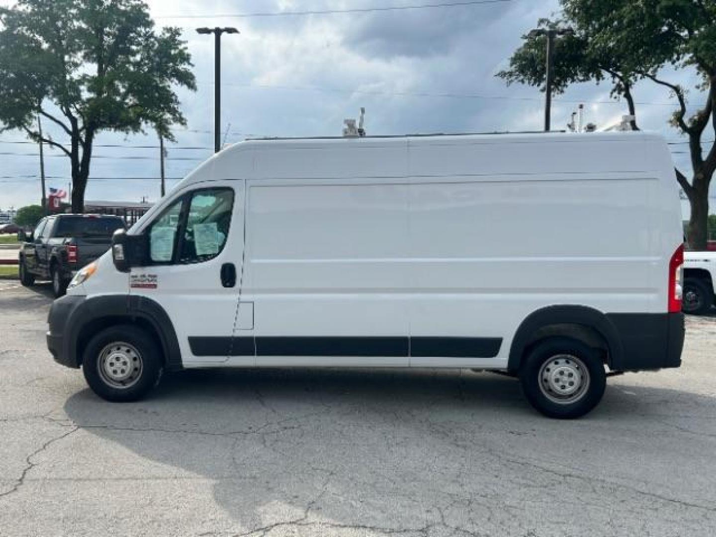 2016 Bright White Clearcoat Ram ProMaster 2500 High Roof (3C6TRVDG5GE) , located at 12182 Garland Rd, Dallas, TX, 75218, (214) 521-2040, 0.000000, 0.000000 - Photo#5