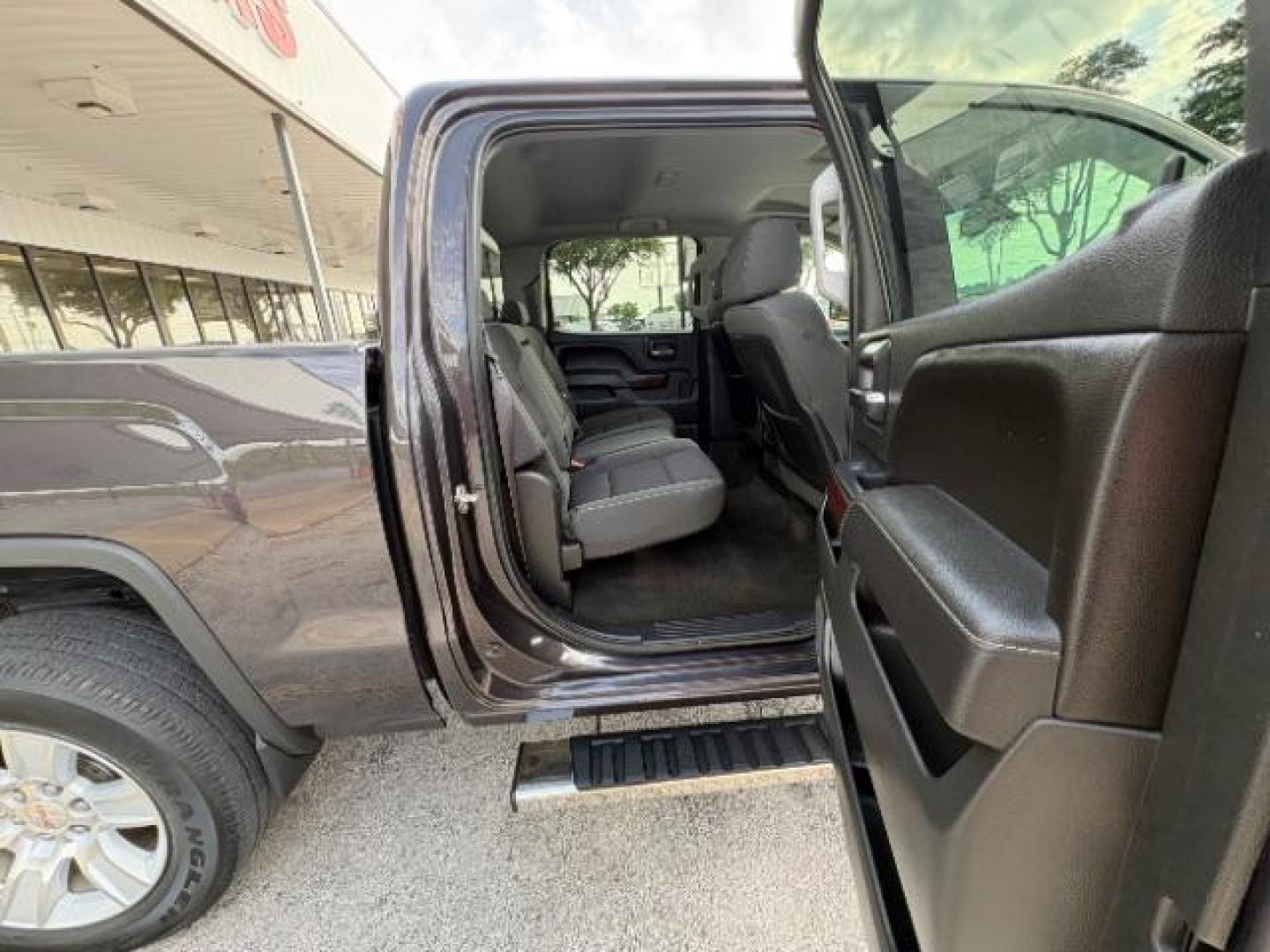 2014 Onyx Black /Jet Black GMC Sierra 1500 SLE (3GTP1UEC5EG) , located at 12182 Garland Rd, Dallas, TX, 75218, (214) 521-2040, 0.000000, 0.000000 - Photo#9