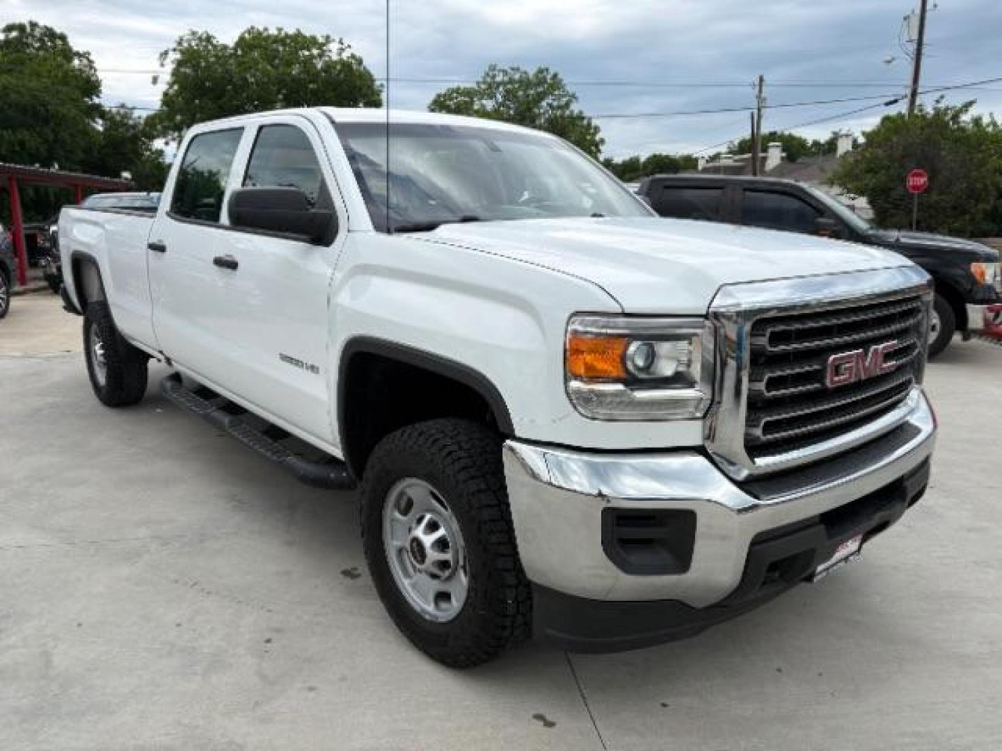 2017 GMC Sierra 2WD Crew Cab Standard Box's photo