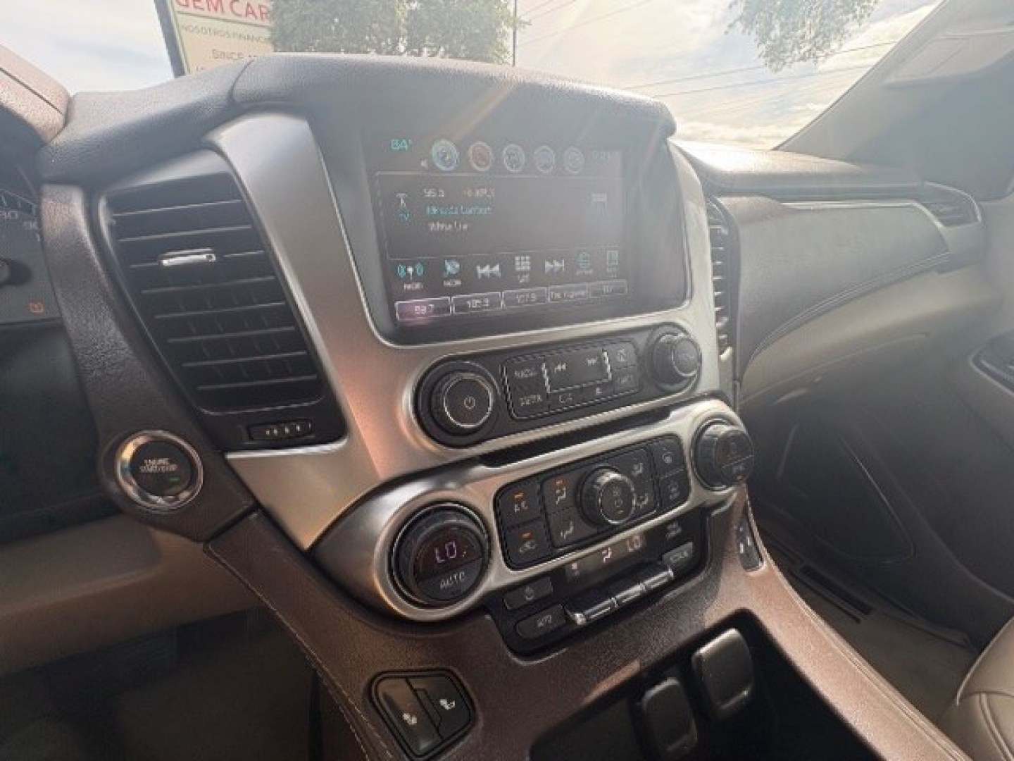 2019 Pepperdust Metallic Chevrolet Suburban LT (1GNSKHKC0KR) with an EcoTec3 5.3L V-8 gasoline direct injection engine, located at 12182 Garland Rd, Dallas, TX, 75218, (214) 521-2040, 0.000000, 0.000000- Photo#14