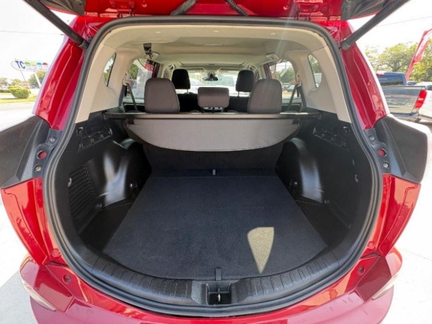 2017 Barcelona Red Metallic Toyota RAV4 XLE (2T3WFREV3HW) with an 2.5L I-4 DOHC engine, located at 12182 Garland Rd, Dallas, TX, 75218, (214) 521-2040, 0.000000, 0.000000- Photo#9