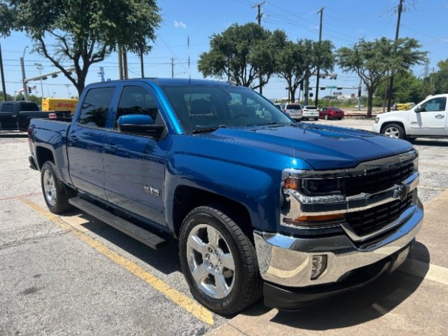 2018 Deep Ocean Blue Metallic Chevrolet Silverado 1500 1LT (3GCPCREC4JG) with an EcoTec3 4.3L V-6 gasoline direct injection engine, located at 12182 Garland Rd, Dallas, TX, 75218, (214) 521-2040, 0.000000, 0.000000- Photo#0