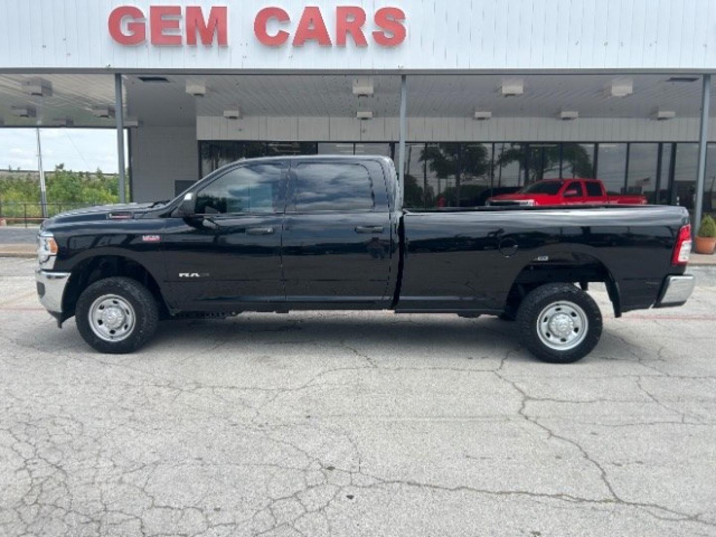 2022 Black /Black Ram 2500 Tradesman Crew Cab 4x4 8' Box (3C6UR5HJXNG) , located at 12182 Garland Rd, Dallas, TX, 75218, (214) 521-2040, 0.000000, 0.000000- Photo#3