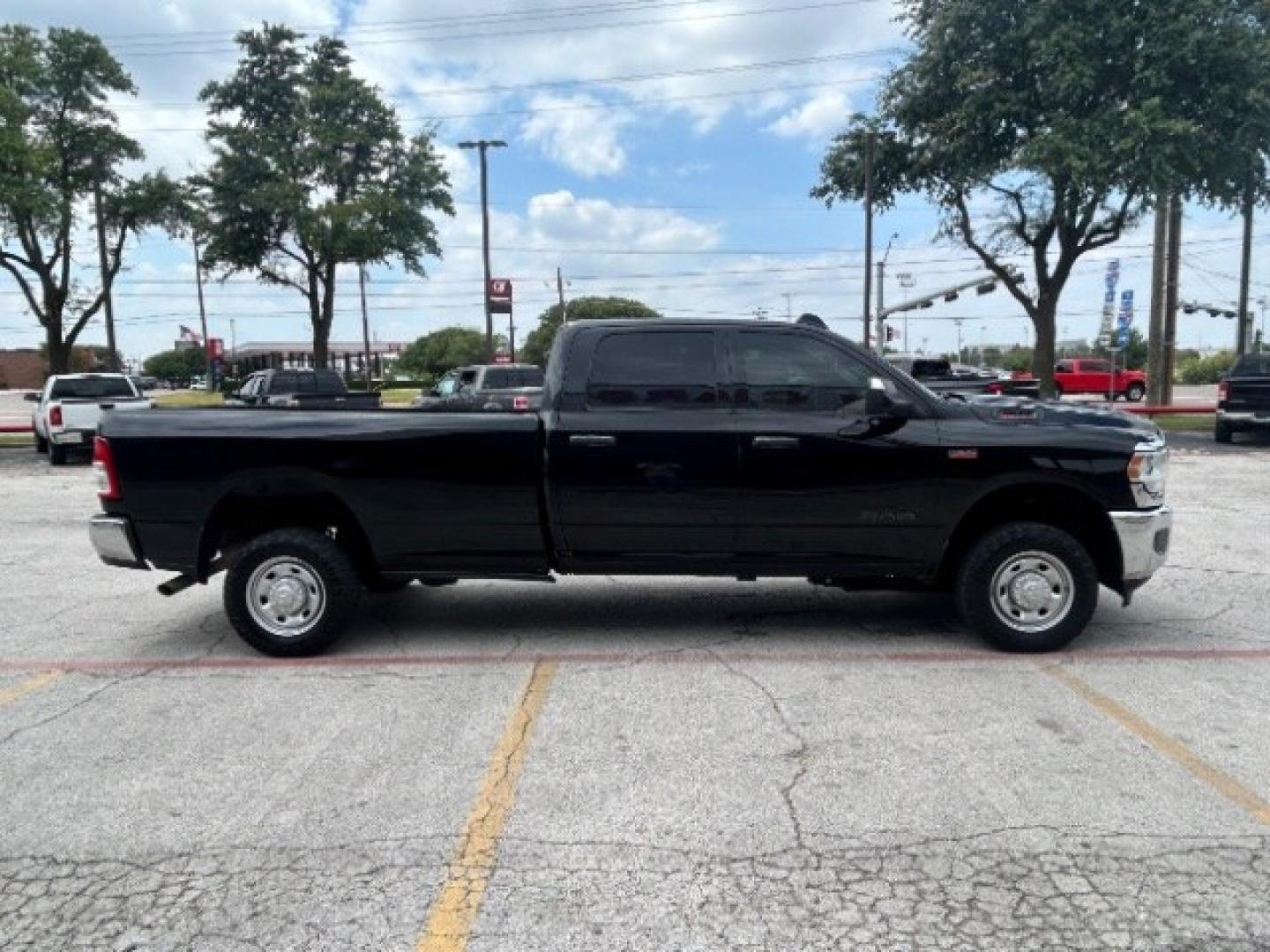 2022 Black /Black Ram 2500 Tradesman Crew Cab 4x4 8' Box (3C6UR5HJXNG) , located at 12182 Garland Rd, Dallas, TX, 75218, (214) 521-2040, 0.000000, 0.000000- Photo#7