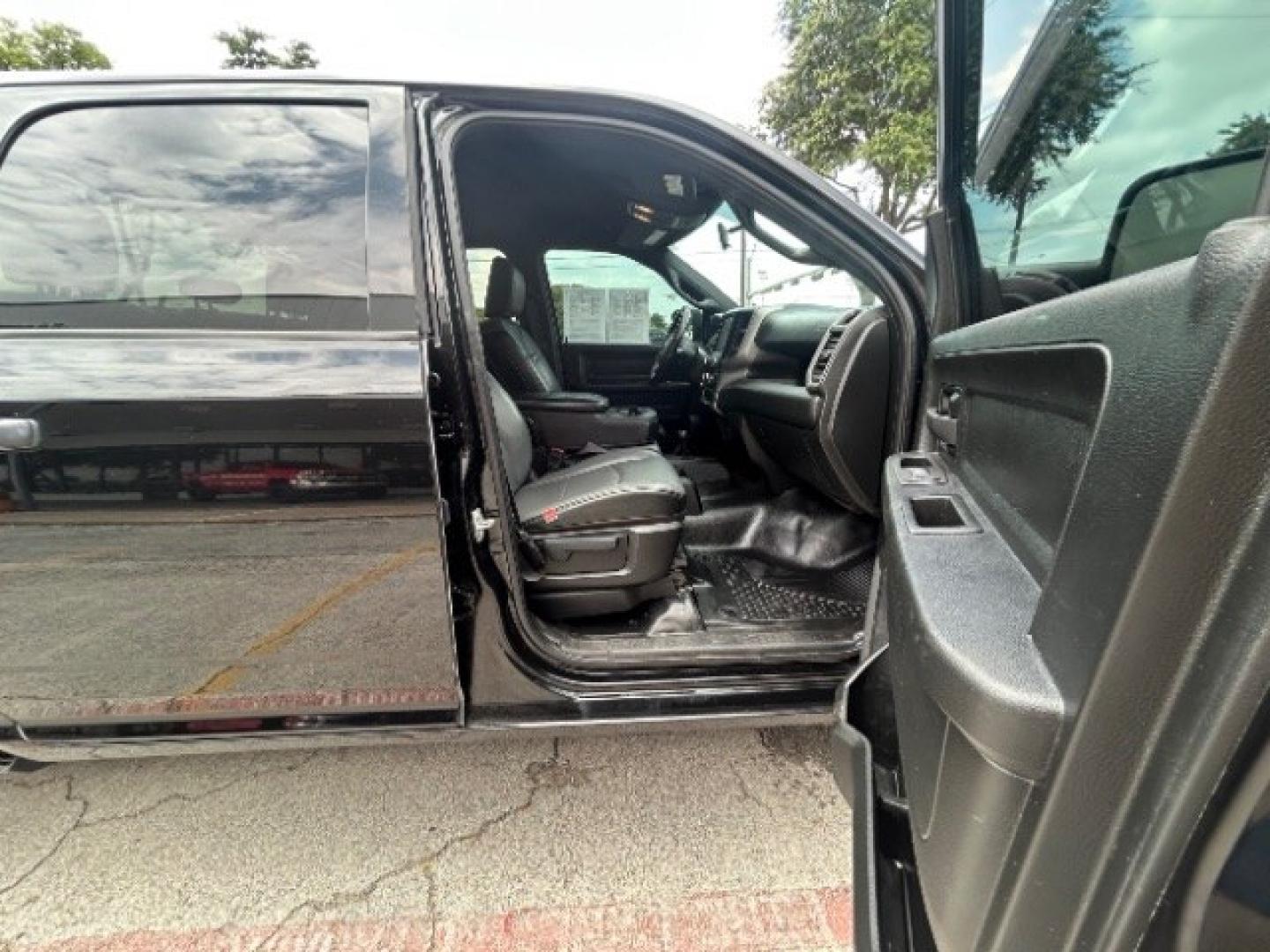 2022 Black /Black Ram 2500 Tradesman Crew Cab 4x4 8' Box (3C6UR5HJXNG) , located at 12182 Garland Rd, Dallas, TX, 75218, (214) 521-2040, 0.000000, 0.000000- Photo#8