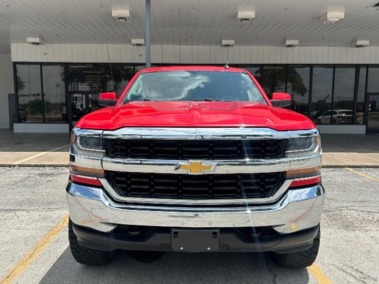 2017 Red Hot Chevrolet Silverado 1500 LT Crew Cab 4WD (3GCUKREC4HG) with an 5.3L V8 OHV 16V engine, 6-Speed Automatic transmission, located at 12182 Garland Rd, Dallas, TX, 75218, (214) 521-2040, 0.000000, 0.000000- Photo#1