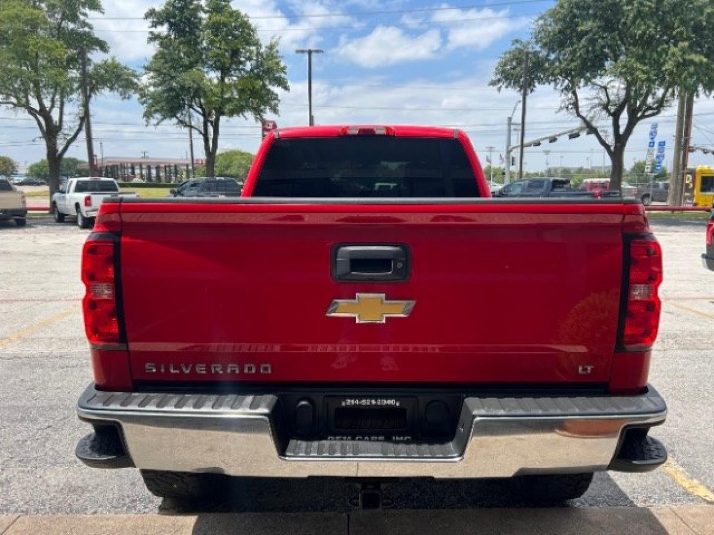 2017 Red Hot Chevrolet Silverado 1500 LT Crew Cab 4WD (3GCUKREC4HG) with an 5.3L V8 OHV 16V engine, 6-Speed Automatic transmission, located at 12182 Garland Rd, Dallas, TX, 75218, (214) 521-2040, 0.000000, 0.000000- Photo#5