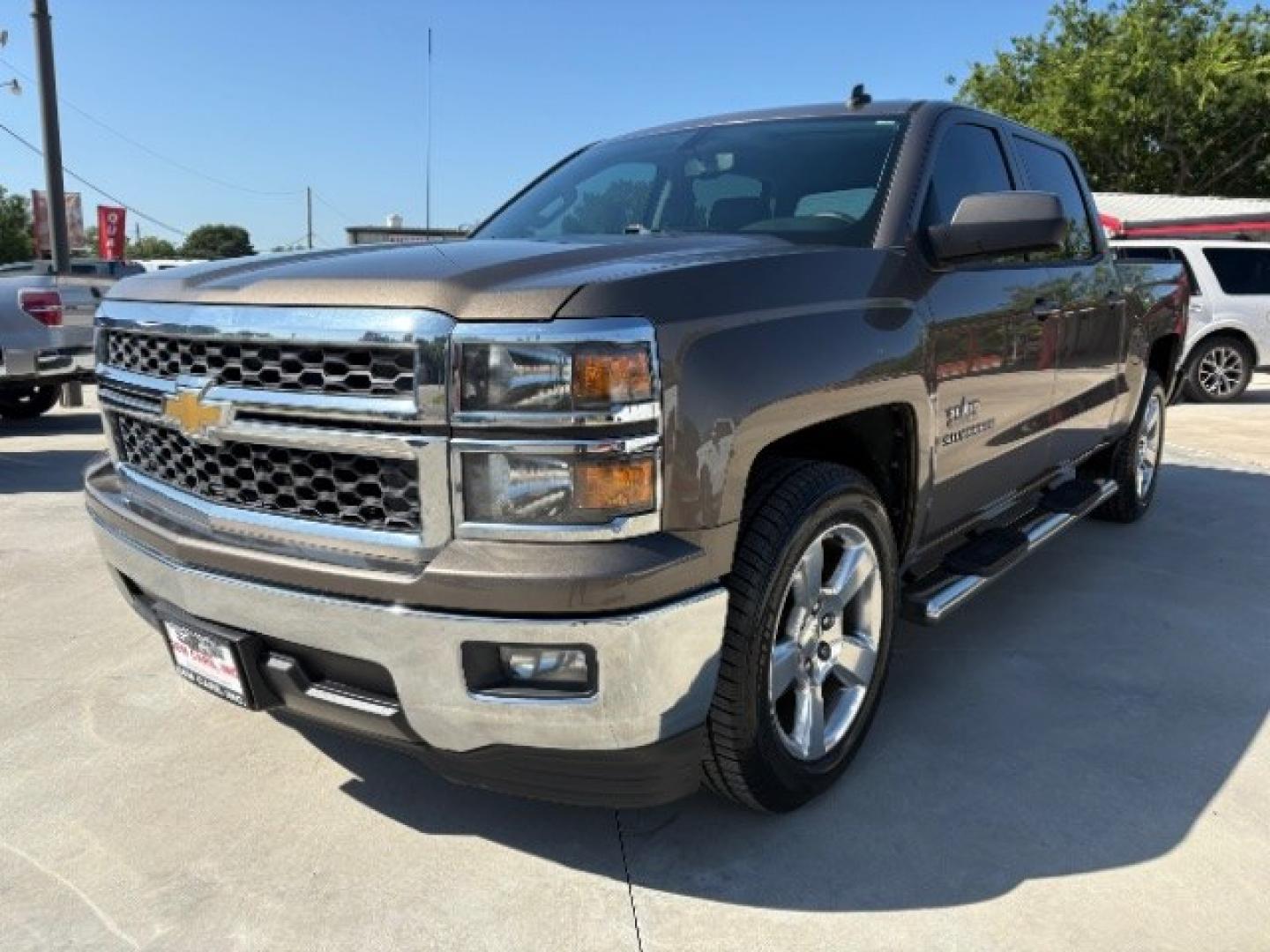 2014 Brownstone Metallic Chevrolet Silverado 1500 LT (3GCPCREC9EG) , located at 12182 Garland Rd, Dallas, TX, 75218, (214) 521-2040, 0.000000, 0.000000- Photo#2