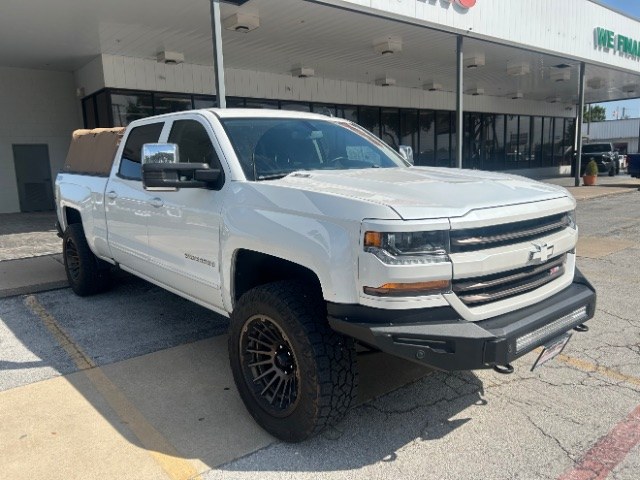 photo of 2017 Chevrolet Silverado 1500 LT