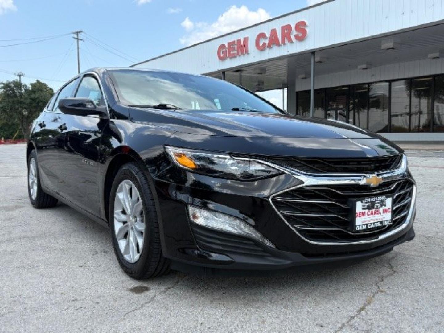 2025 Mosaic Black Metallic Chevrolet Malibu FWD 1LT (1G1ZD5ST8SF) with an ECOTEC 1.5L I-4 direct injection engine, located at 12182 Garland Rd, Dallas, TX, 75218, (214) 521-2040, 0.000000, 0.000000- Photo#0