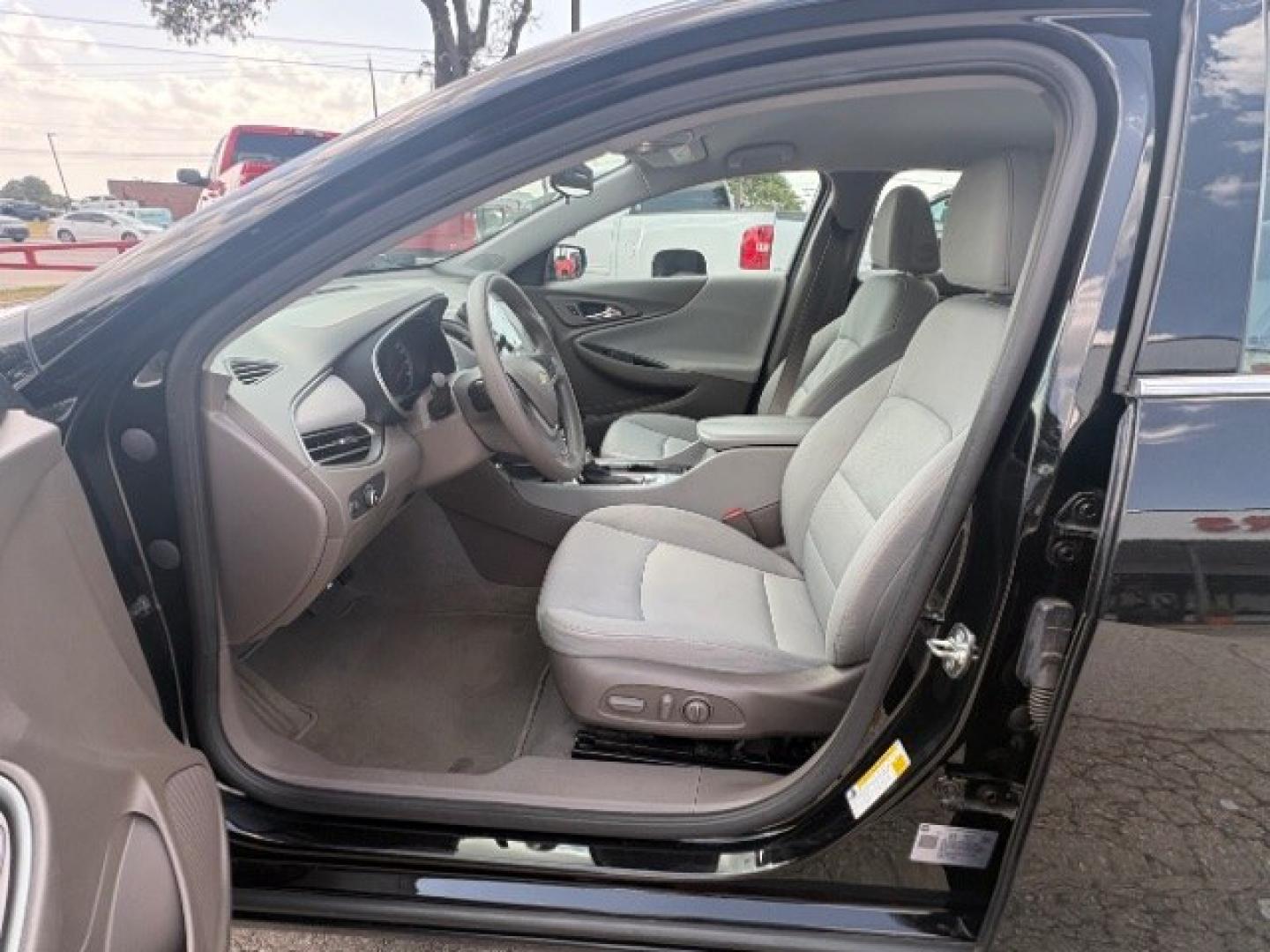 2025 Mosaic Black Metallic Chevrolet Malibu FWD 1LT (1G1ZD5ST8SF) with an ECOTEC 1.5L I-4 direct injection engine, located at 12182 Garland Rd, Dallas, TX, 75218, (214) 521-2040, 0.000000, 0.000000- Photo#11