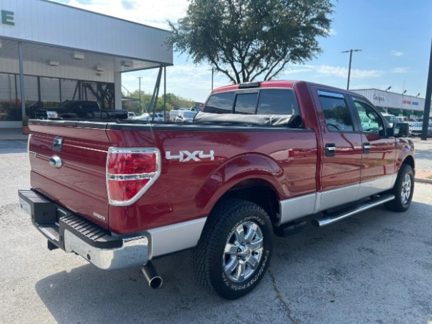 2013 Ruby Red Metallic Tinted Clearcoat /Gray Cloth 40 20 40 Ford F-150 XLT (1FTFW1EF7DK) with an 5L V-8 DOHC engine, 6-Speed Automatic transmission, located at 12182 Garland Rd, Dallas, TX, 75218, (214) 521-2040, 0.000000, 0.000000- Photo#6